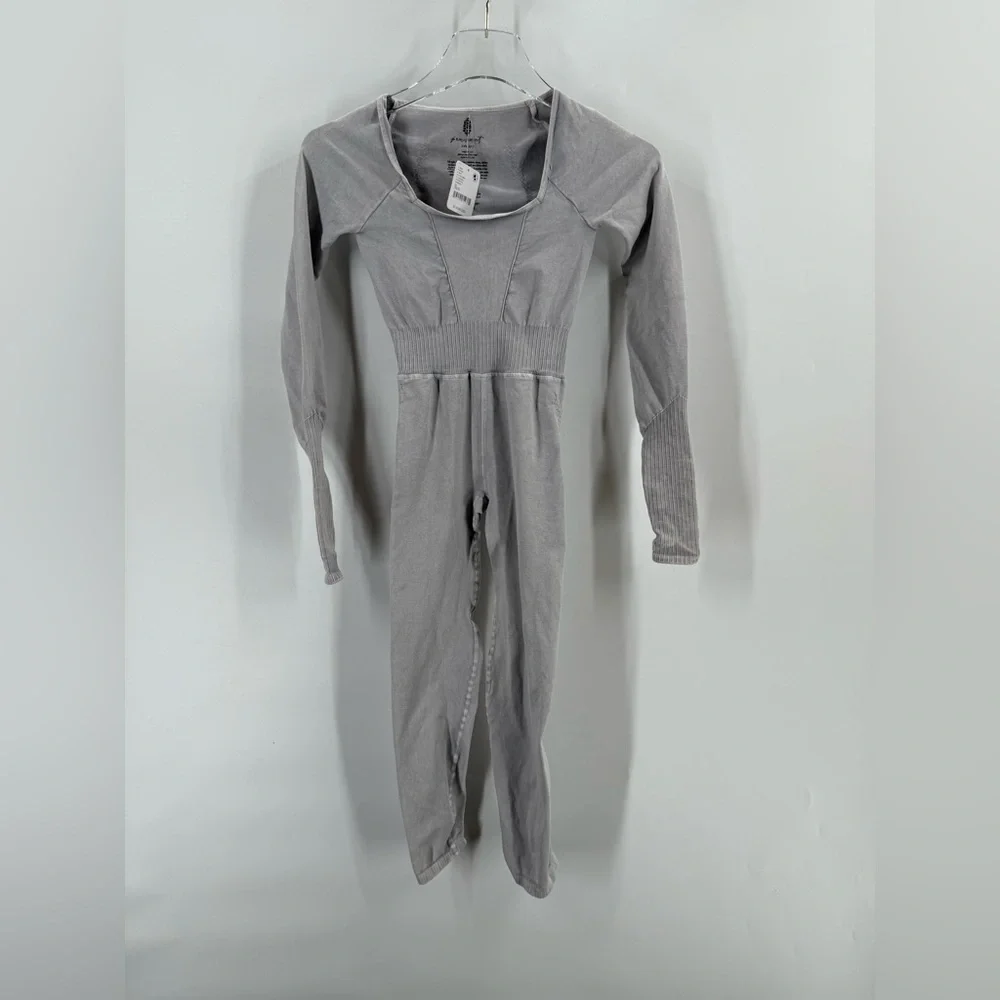 Free People Movement Good Karma  Onepiece in Ice Grey xs /‎ small